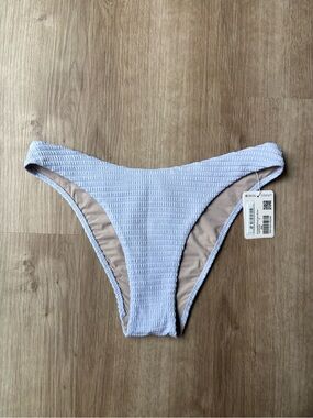 Lululemon Swim Bottoms Smocked Mid-Rise Skimpy-Fit Pastel Blue Size 6